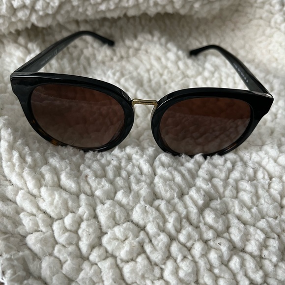 Tory Burch Accessories - Tory Burch sunglasses